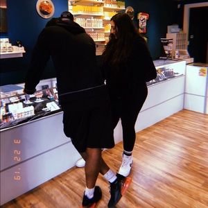 Meet your Posher, Cleo